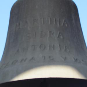 La campana Martina Isidra Antonia