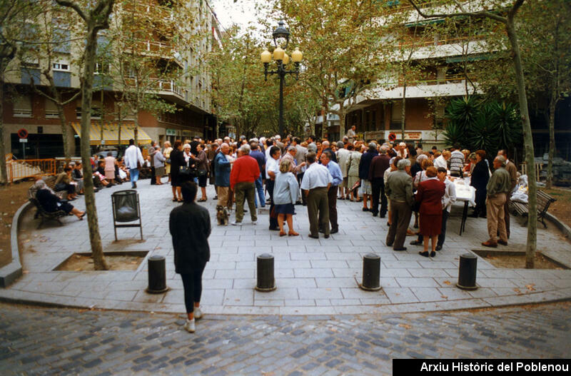 04160 Monument Pere Relats 1998