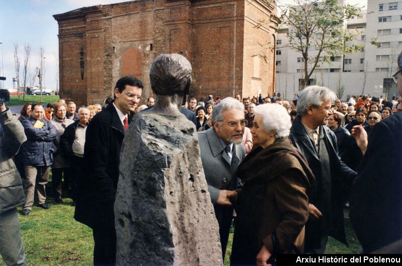 05086 Monument Ramon Calsina 2001