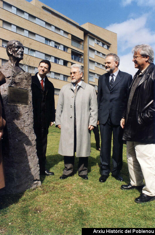 05087 Monument Ramon Calsina 2001