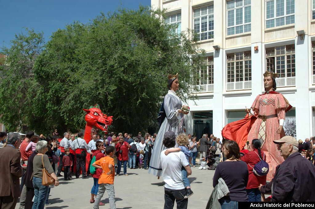 12564 Plaça Huertas 2013