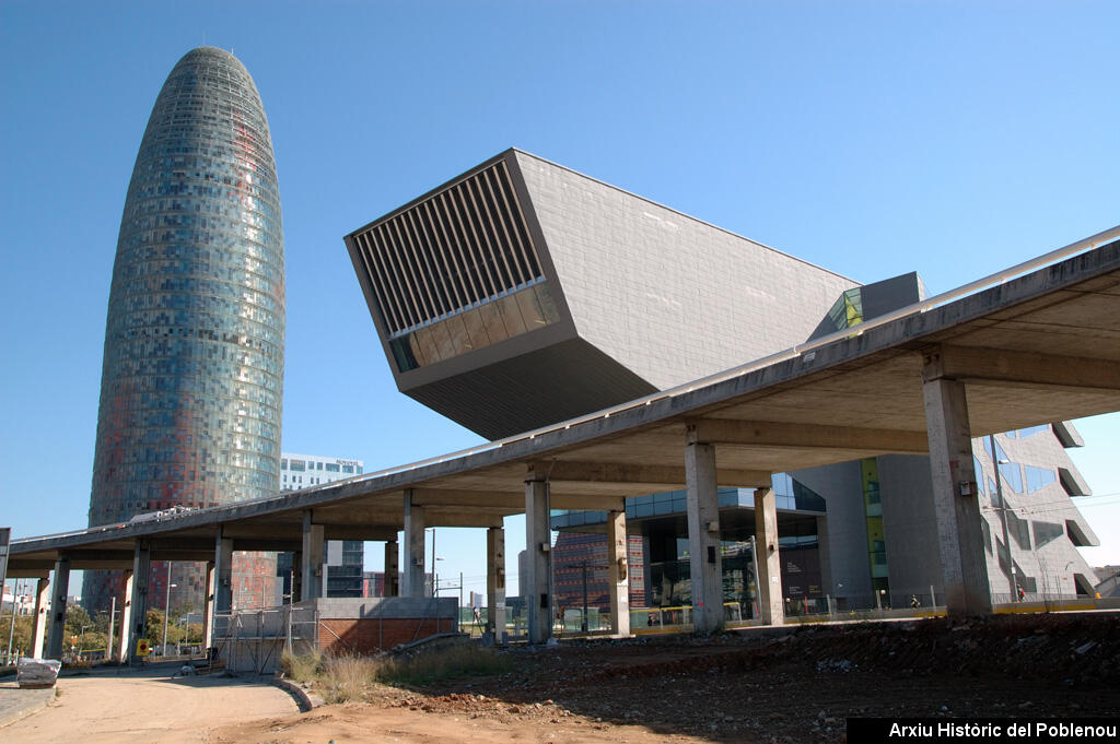 12937 Plaça Glòries 2014