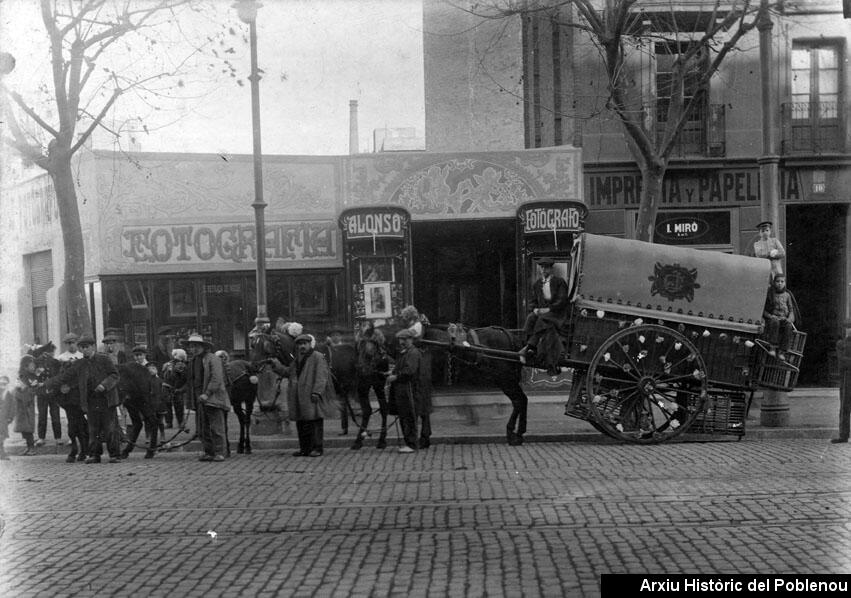 07720 Els tres tombs [1920]