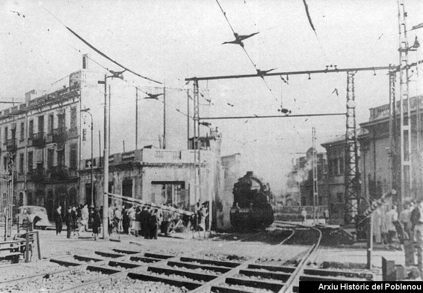 02959 Pas a nivell Icària 1948