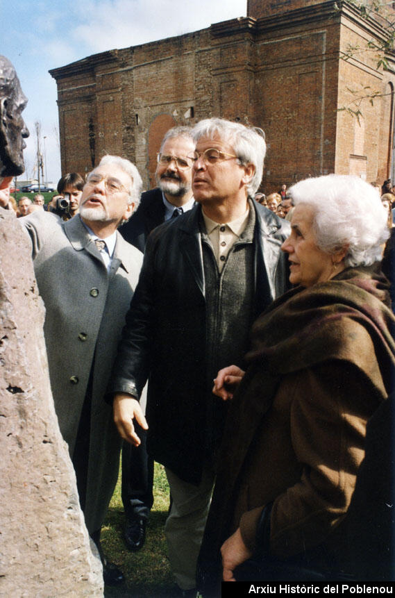 05085 Monument Ramon Calsina 2001