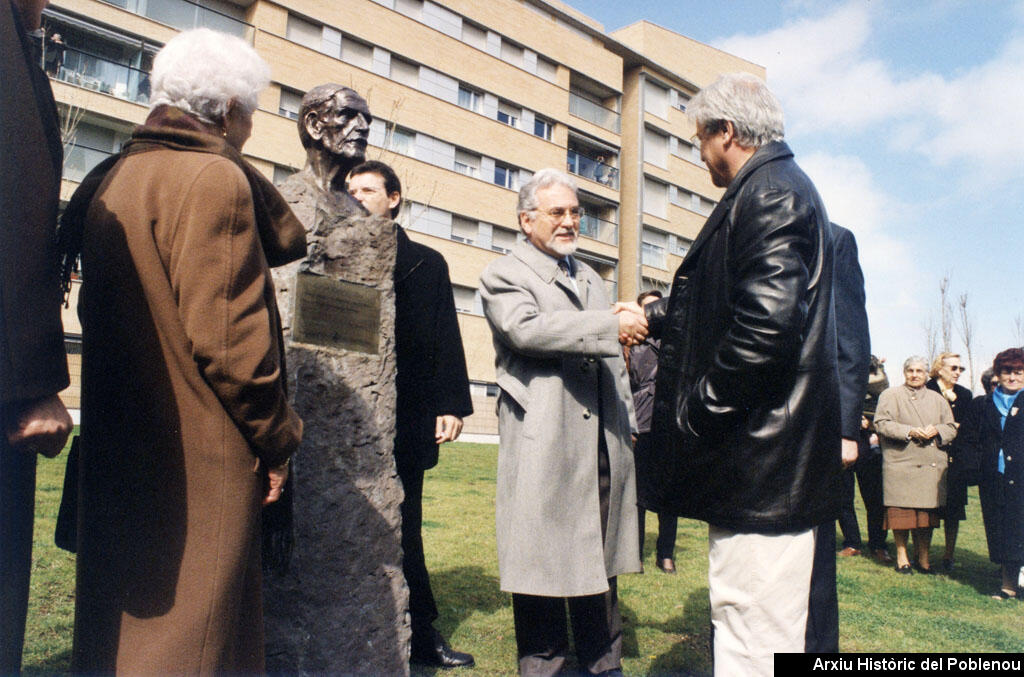 05088 Monument Ramon Calsina 2001