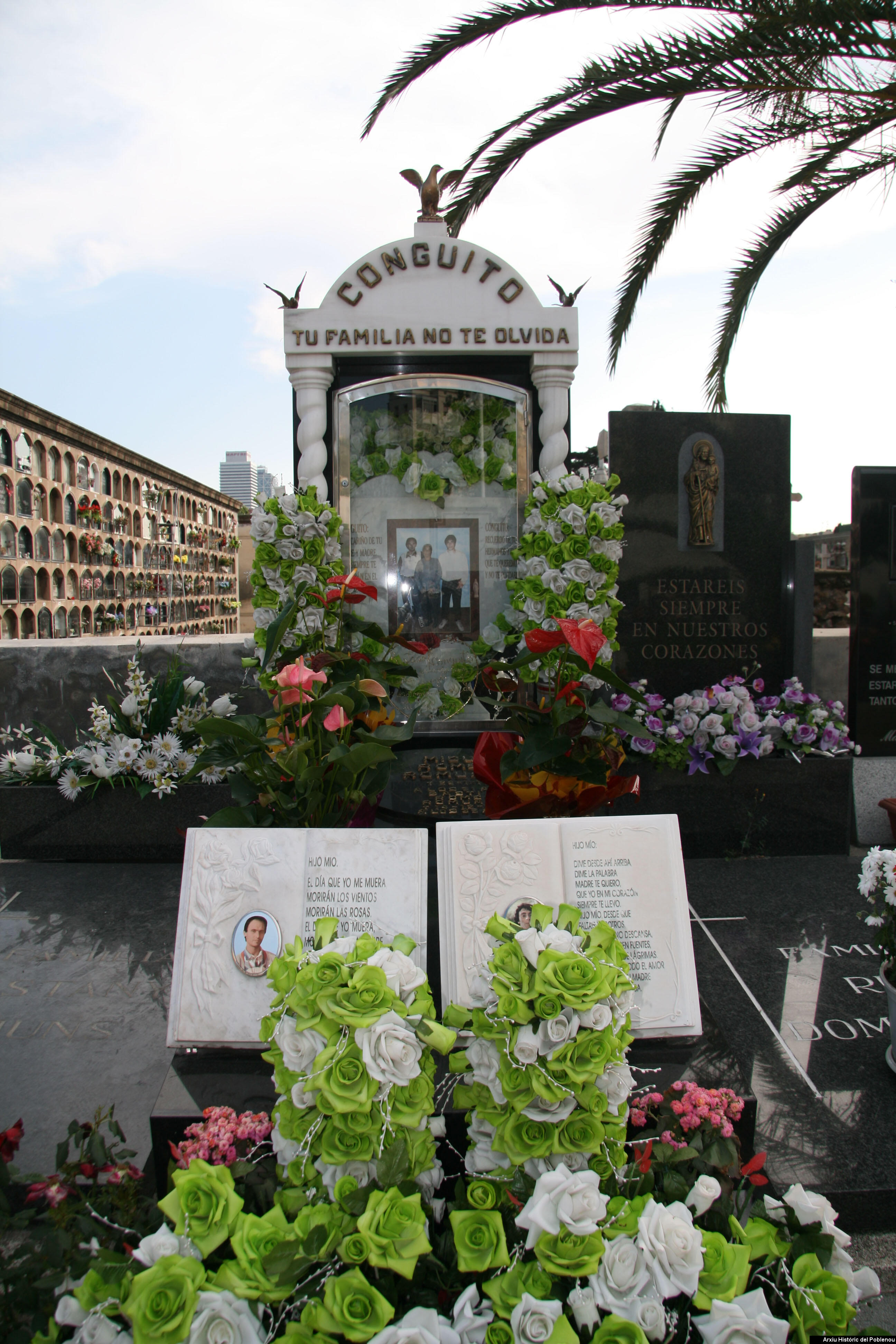 09198 Cementiri de l'est 2008