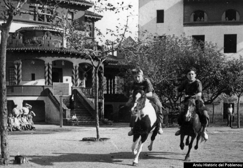 10830 Protecció de menors 1952