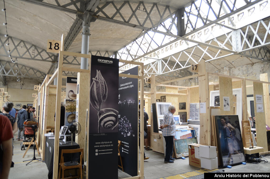 14322 Utopia Photo Market 2016