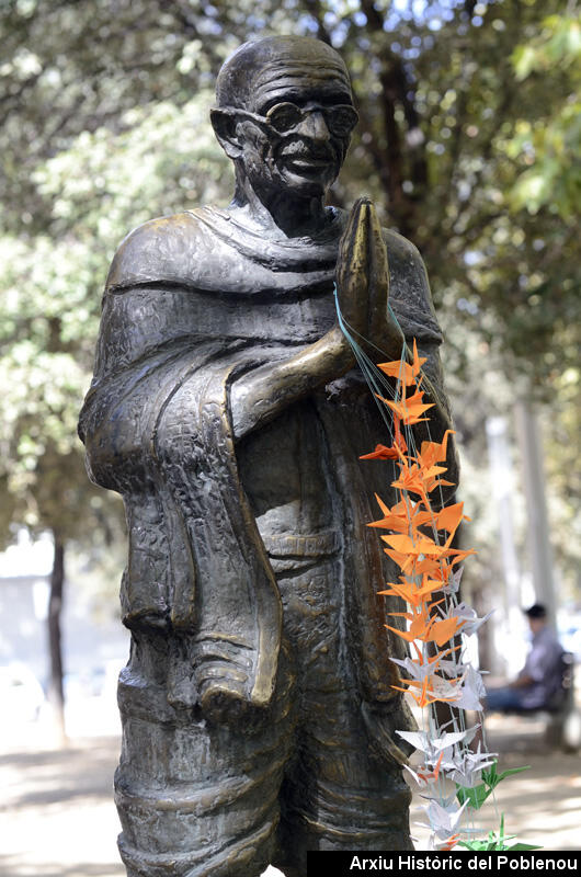 15472 Gandhi 2017