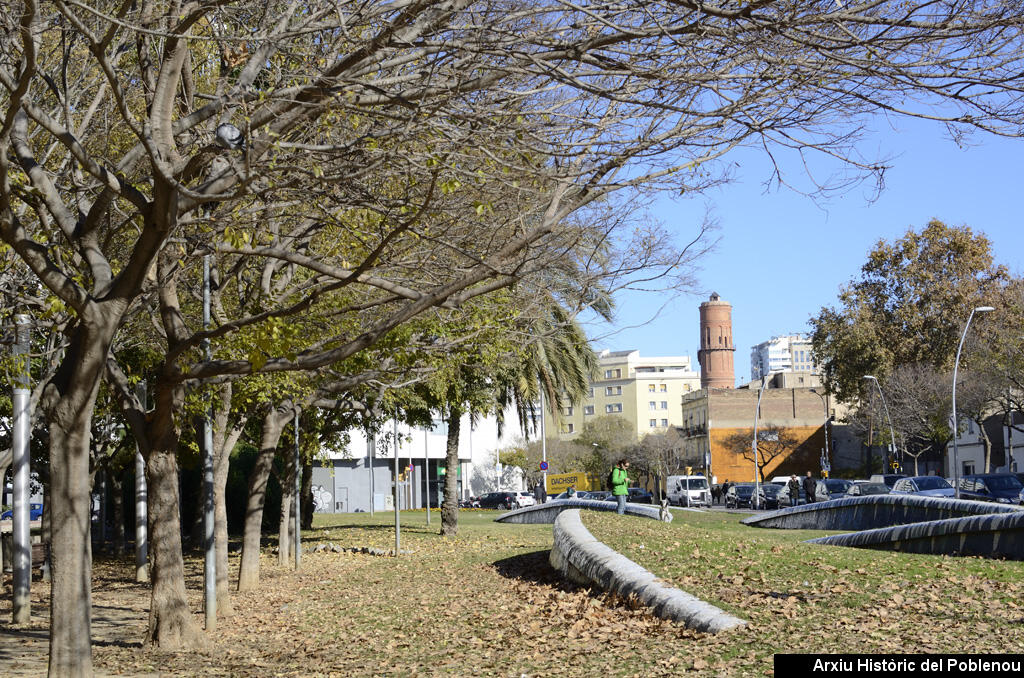 15885 Plaça Gandhi 2017