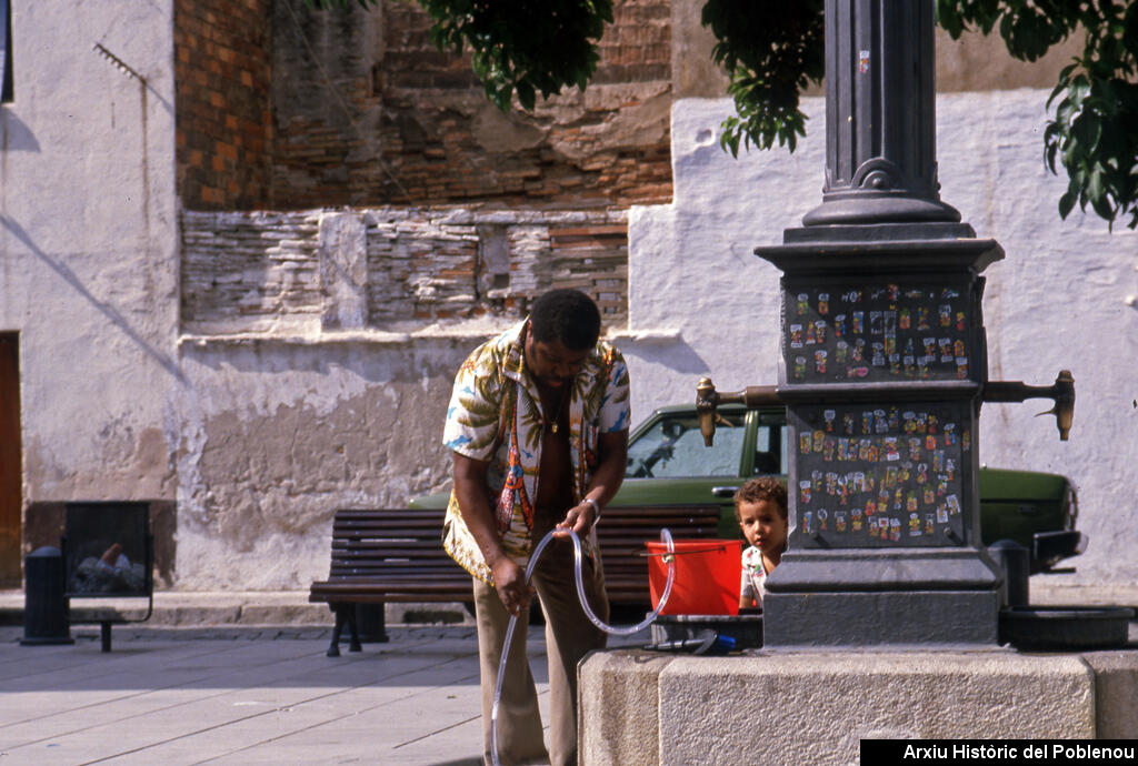 16529 Plaça Prim 1987