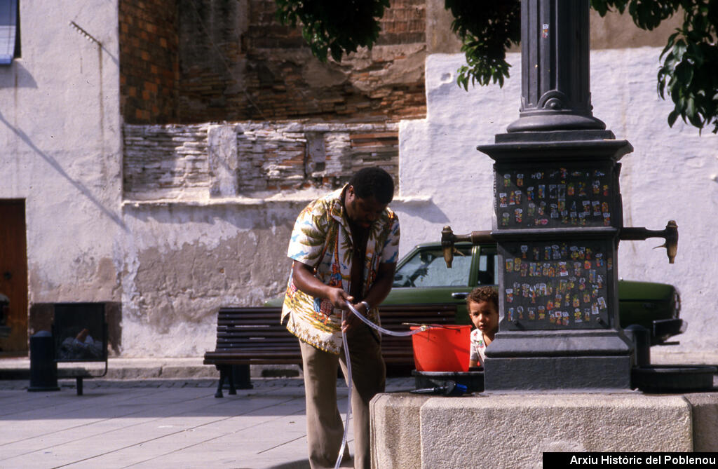 16562 Plaça Prim 1987