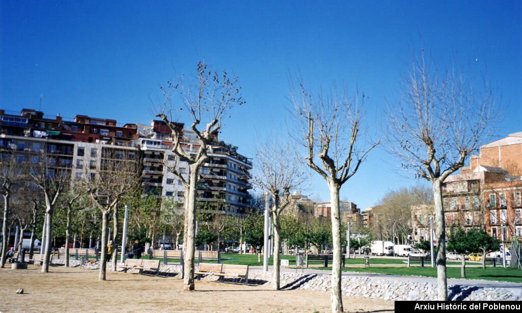 18222 Plaça Gandhi 2001