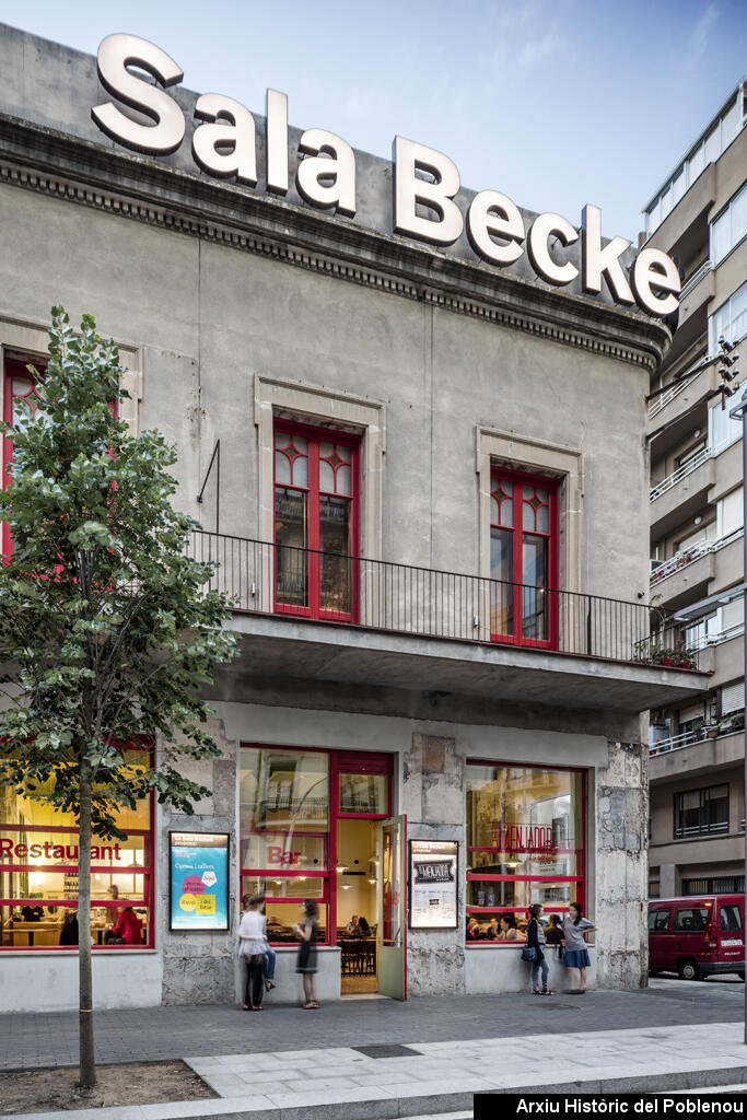 18453 Sala Beckett  2017