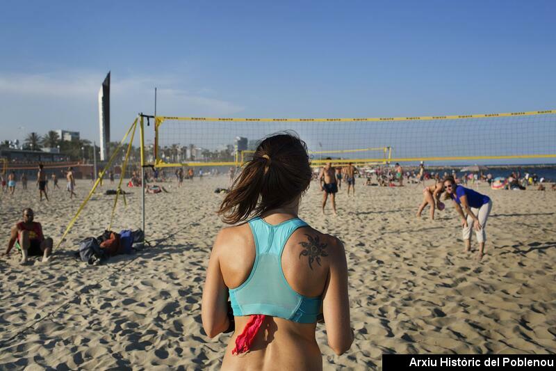 18717 Voleibol a la platja [2019]