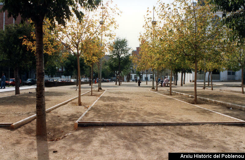 00401 Plaça Josep Maria Huertas 1993