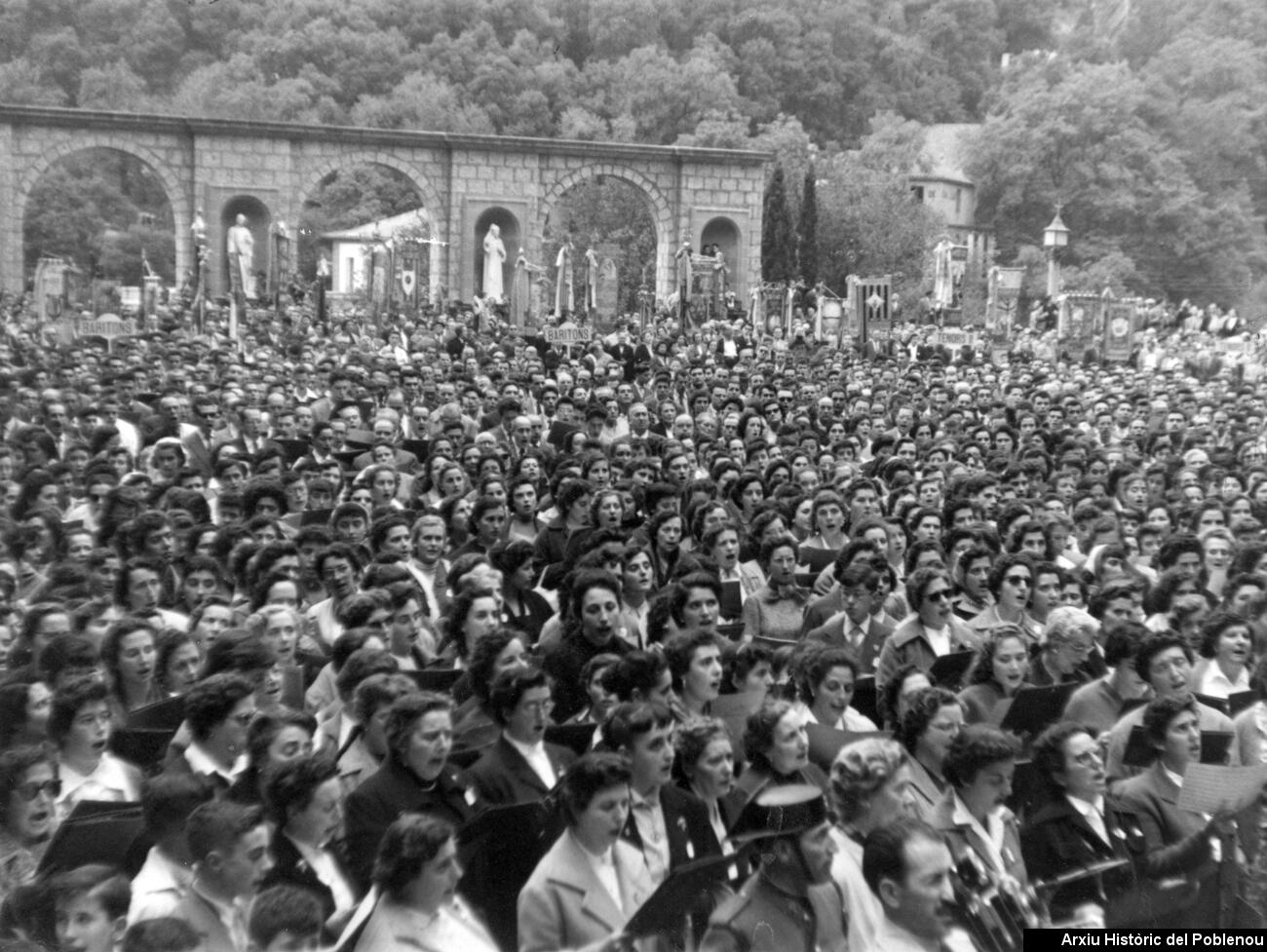 20521 Trobada orfeons a Montserrat 1956