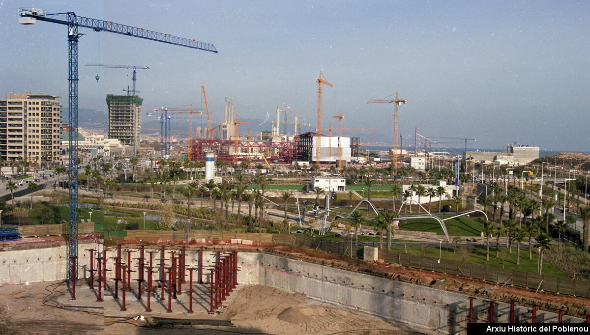 21455 Diagonal Mar [2002]
