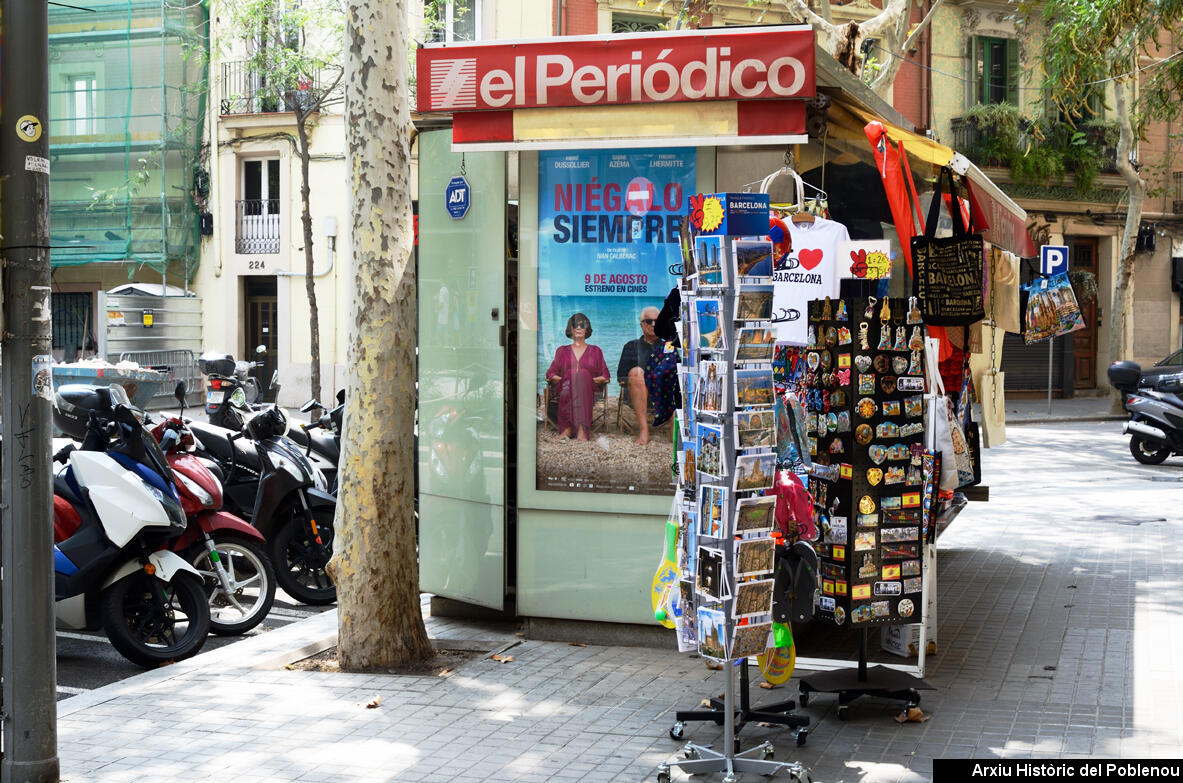 23922 Turistificació quiosc 2024