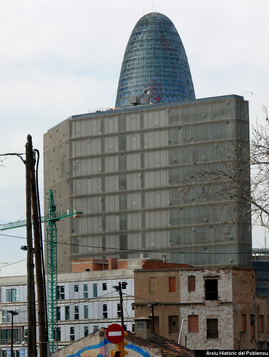 24219 Enderrocs al Poblenou 2007