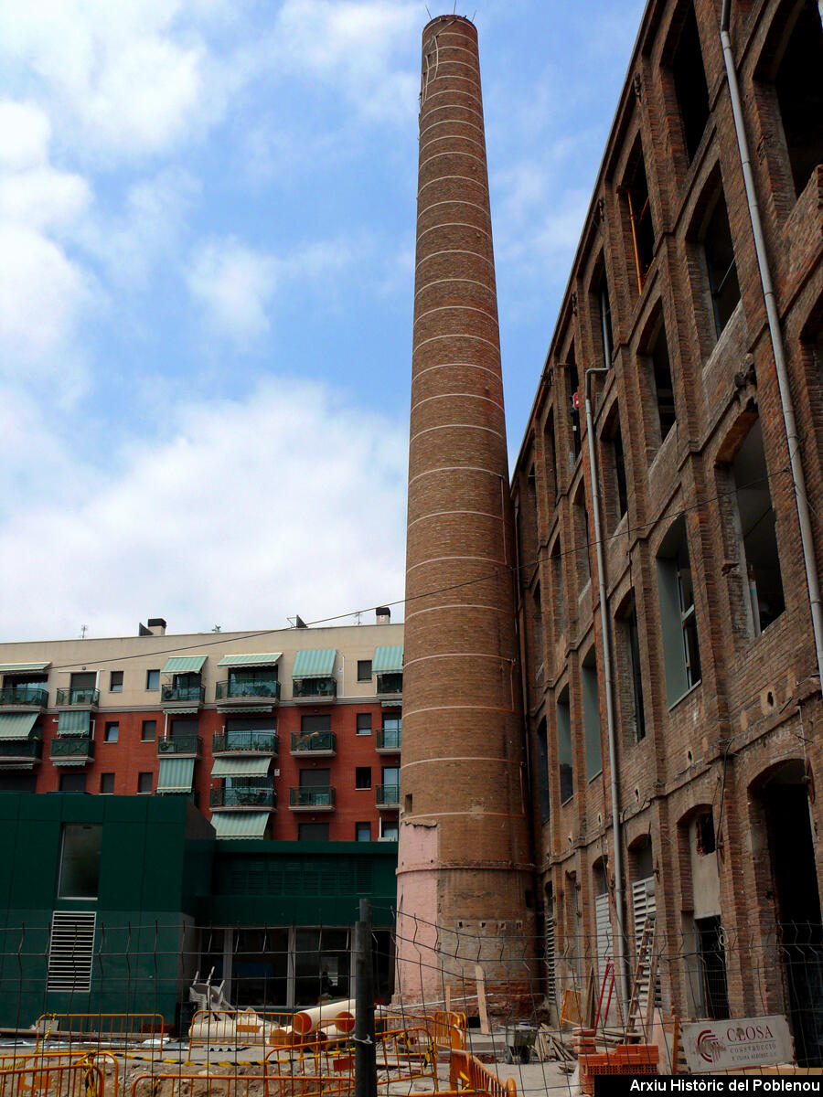 24227 Enderrocs al Poblenou 2007