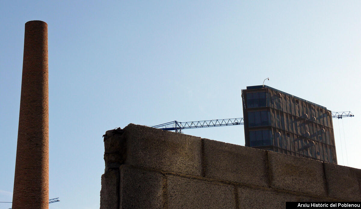 24232 Enderrocs al Poblenou 2007