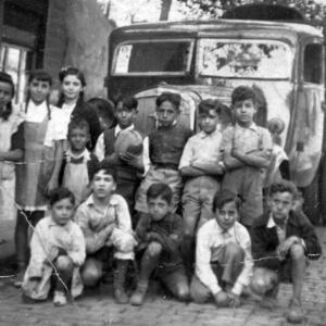 24314 Nens i camió [1944]