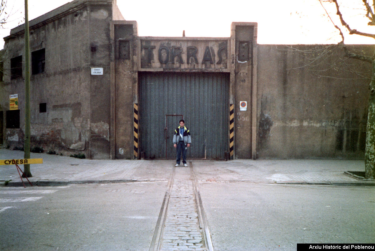 24322 TORRAS HERRERIA Y CONSTRUCCIONES 1989