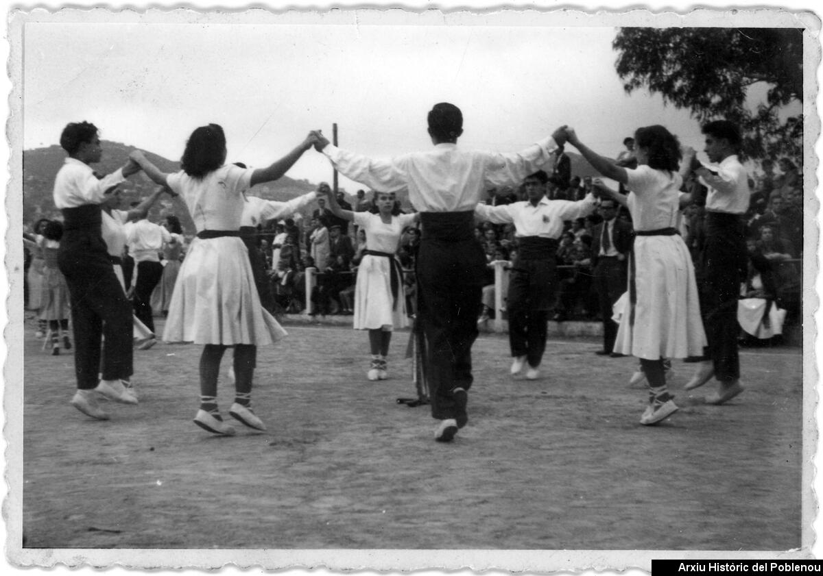 24350 Colla sardanista ARBOÇ 1953