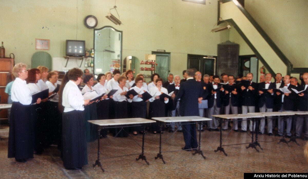 24365 La Artesana 1995