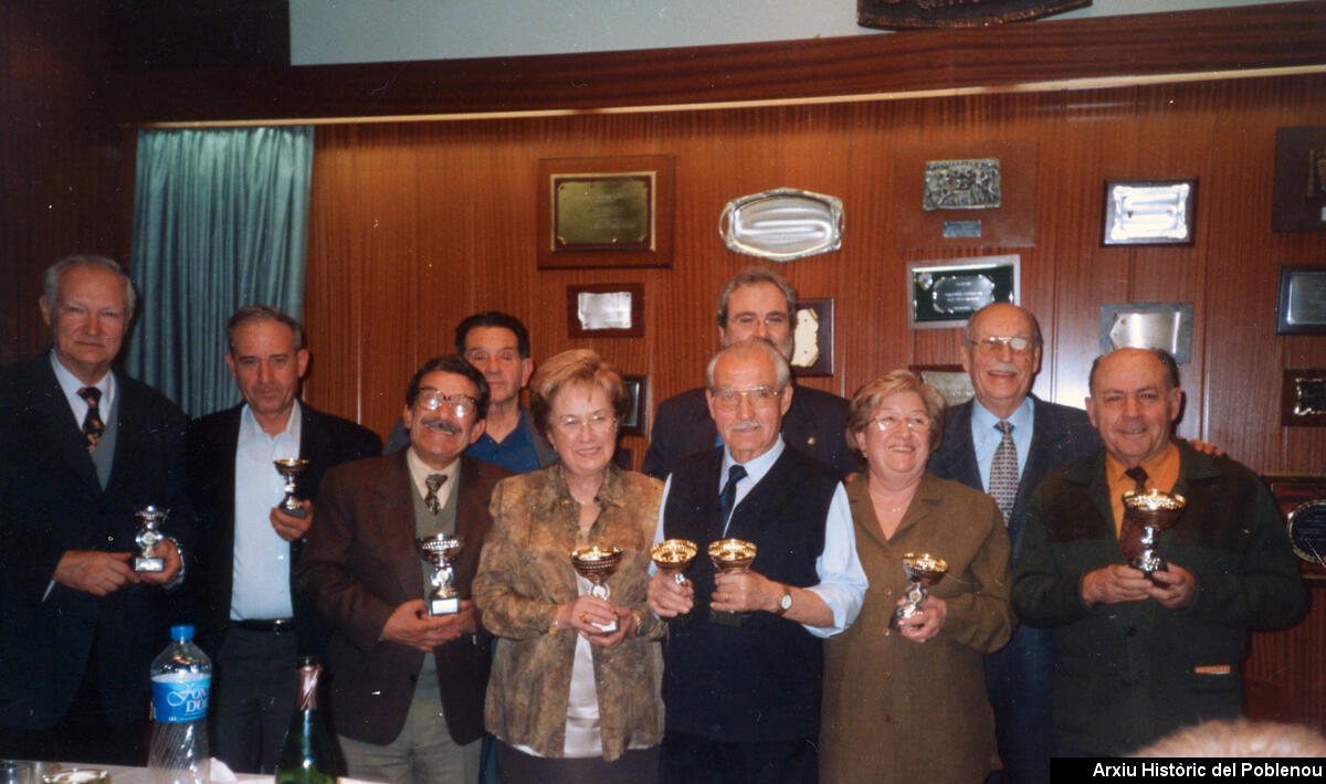 24417 Centre Moral 2001
