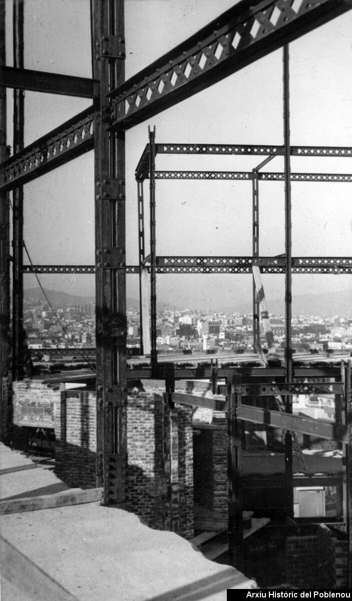 24615 TORRAS HERRERIA Y CONSTRUCCIONES 1942
