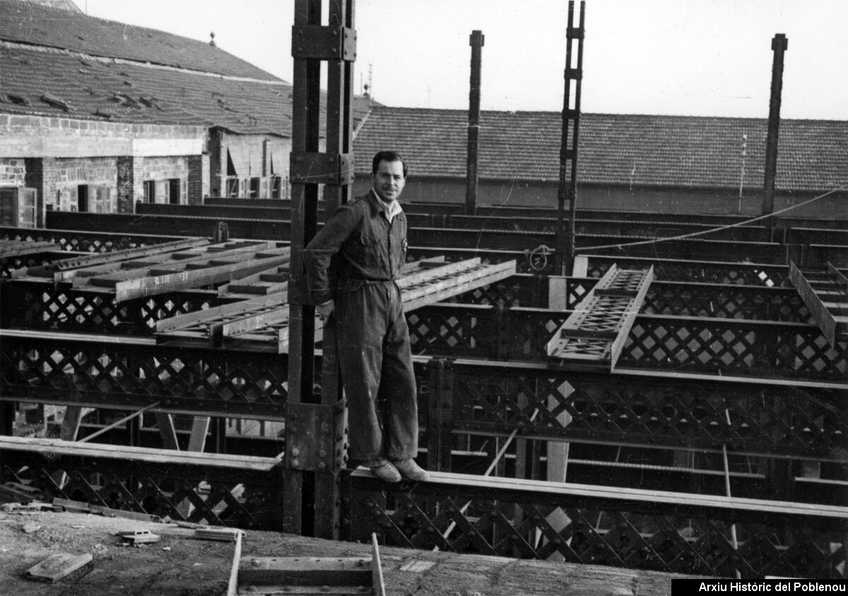 24637 TORRAS HERRERIA Y CONSTRUCCIONES 1946