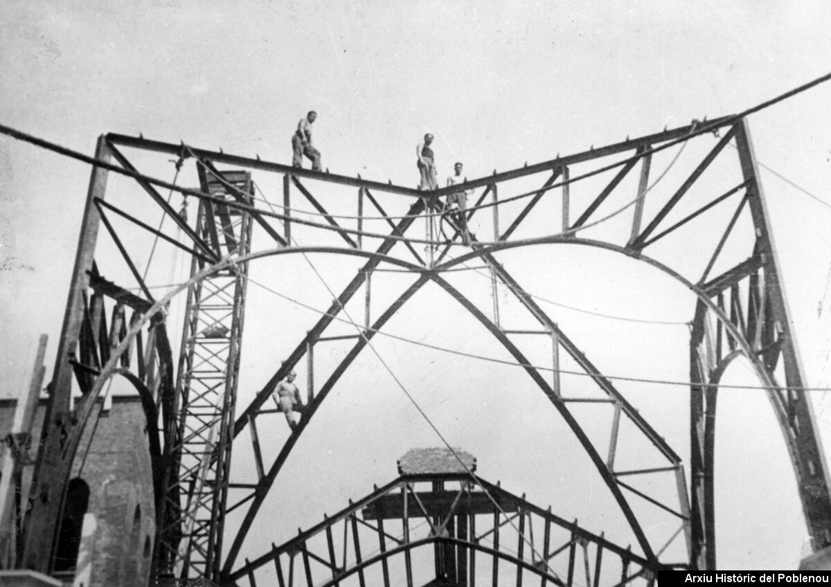 24678 TORRAS HERRERIA Y CONSTRUCCIONES 1942