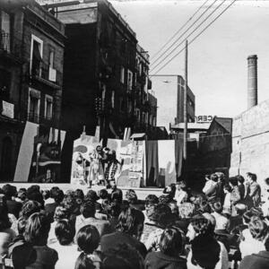 04267 Fora fums contra FERTRAT 1974
