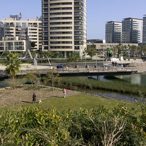 07540 Parc Diagonal Mar 2006