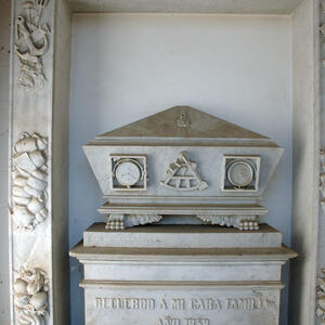 08751 Cementiri de l'est 2007