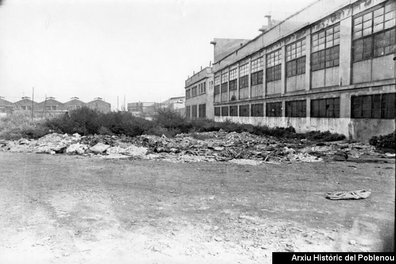 01854 Barraques carrer Agricultura [1973]