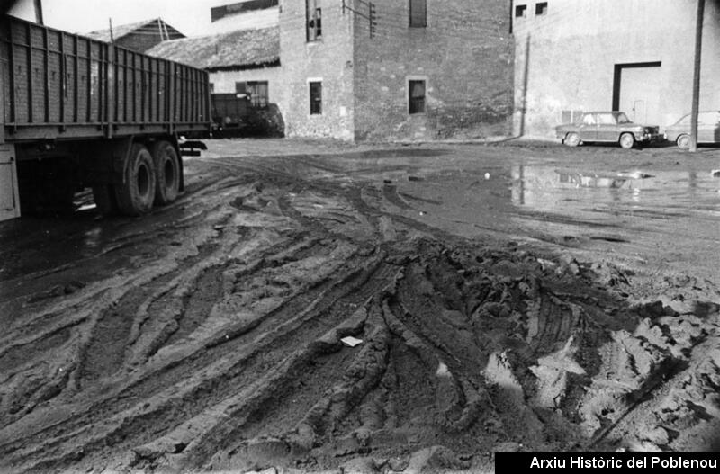 01861 Carrer Fluvià-Enna 1974