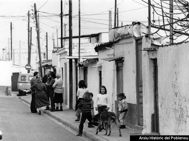 04704 Barraques del cementiri 1983