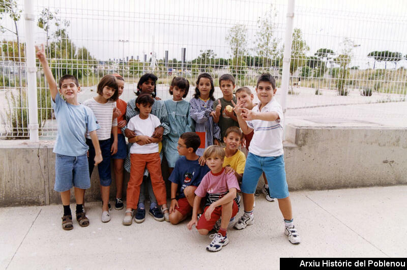 04912 Escola Vila Olímpica 2001