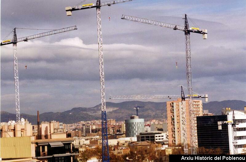 09659 Panoràmica de grues 2004