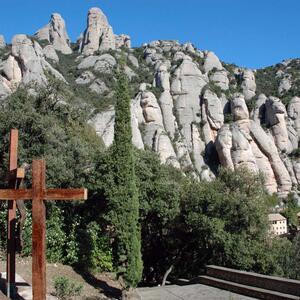 09702 Escultura de Ricart a Montserrat 2009