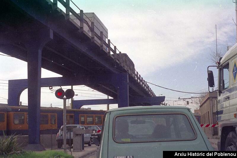 09880 Pont a av Icària [1985]