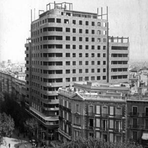 10403 TORRAS HERRERIA Y CONST 1942