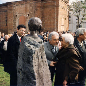 05086 Monument Ramon Calsina 2001