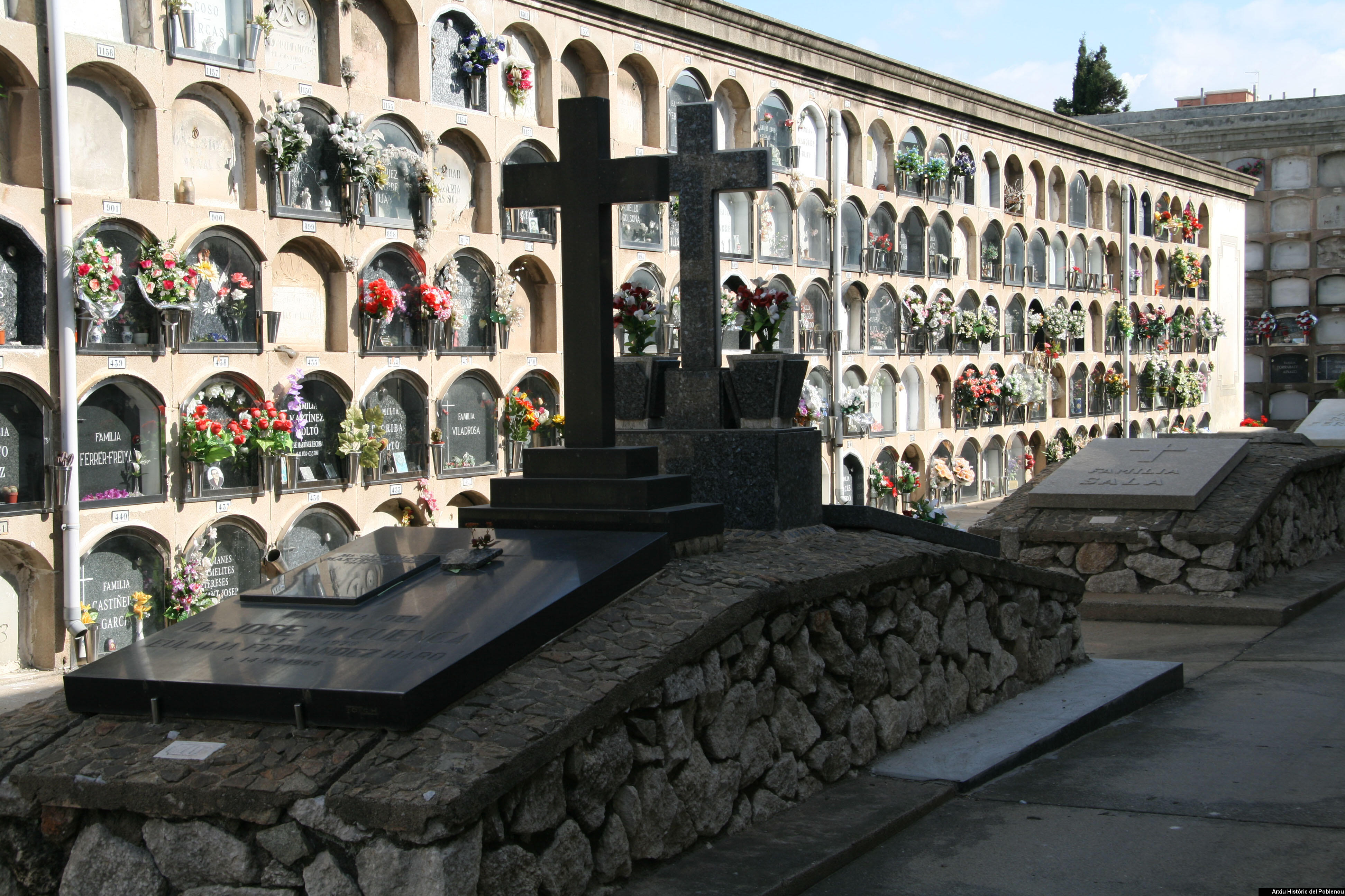 09130 Cementiri de l'est 2008