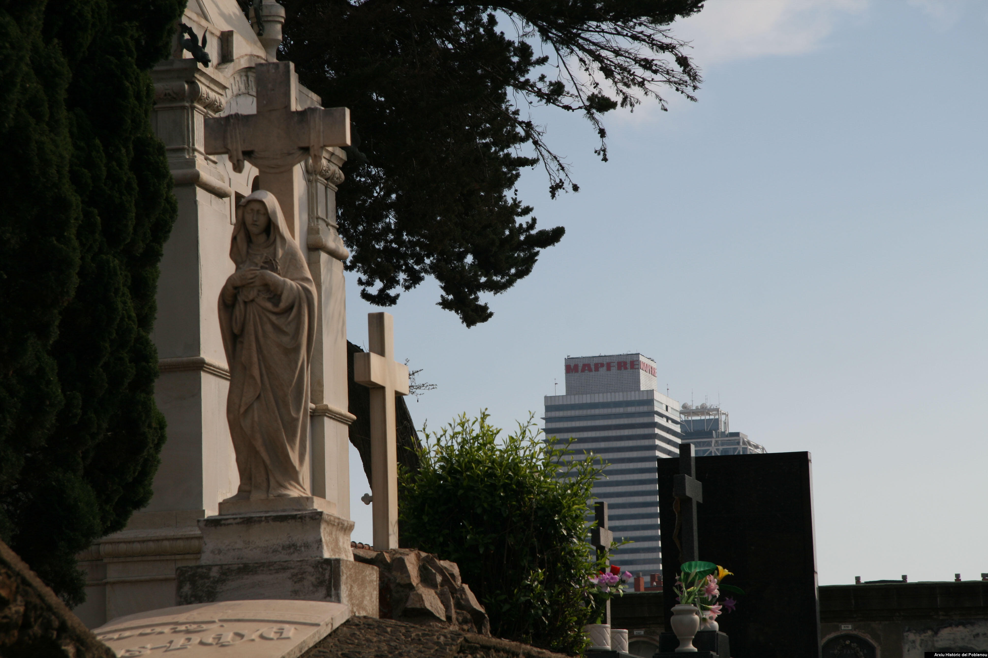 09189 Cementiri de l'est 2008