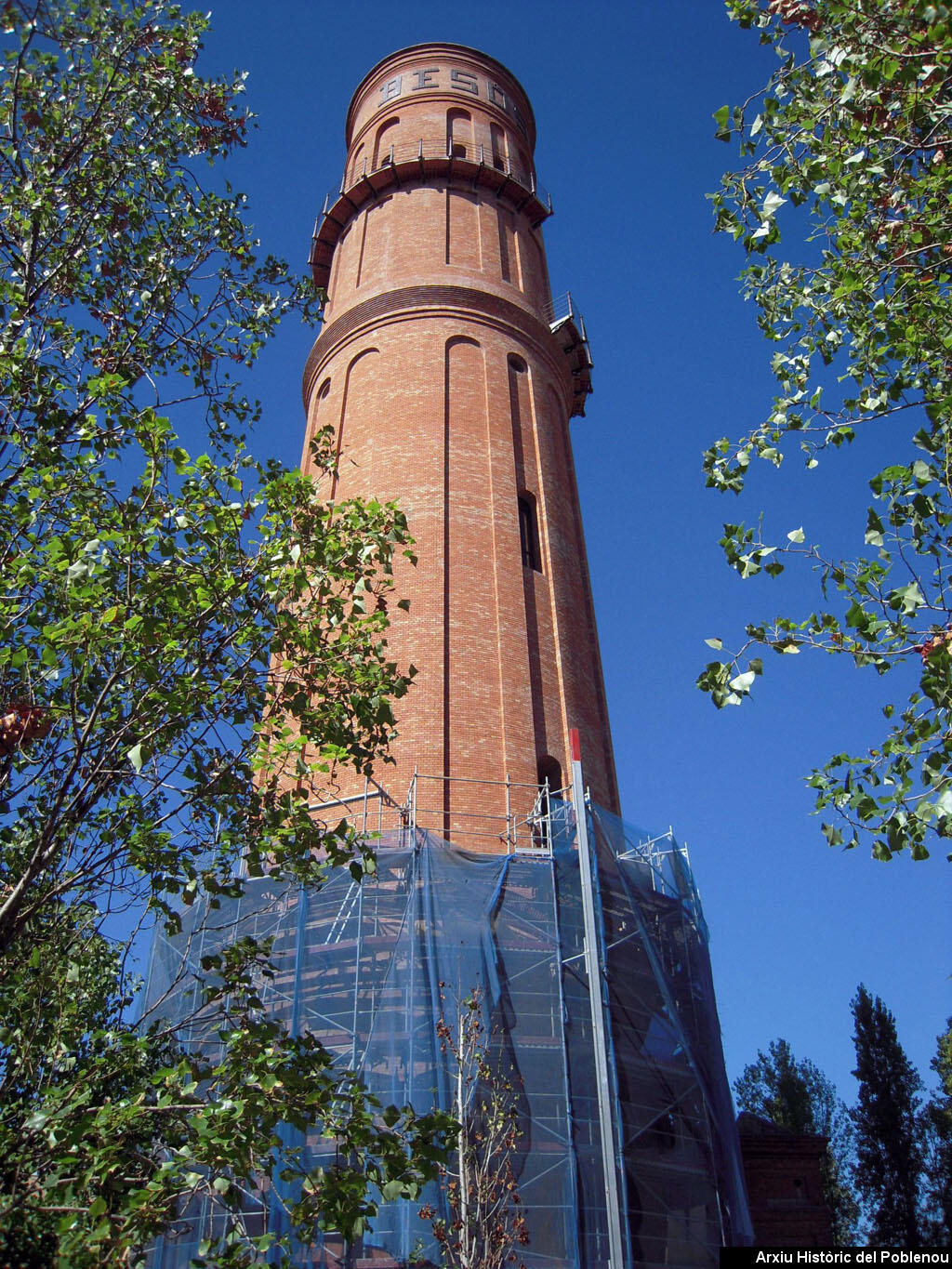 12483 Torre de les aigües 2011